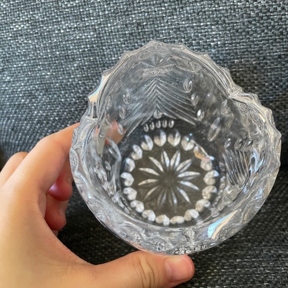 Mikasa Christmas tree cut crystal vase - Picture 4 of 4